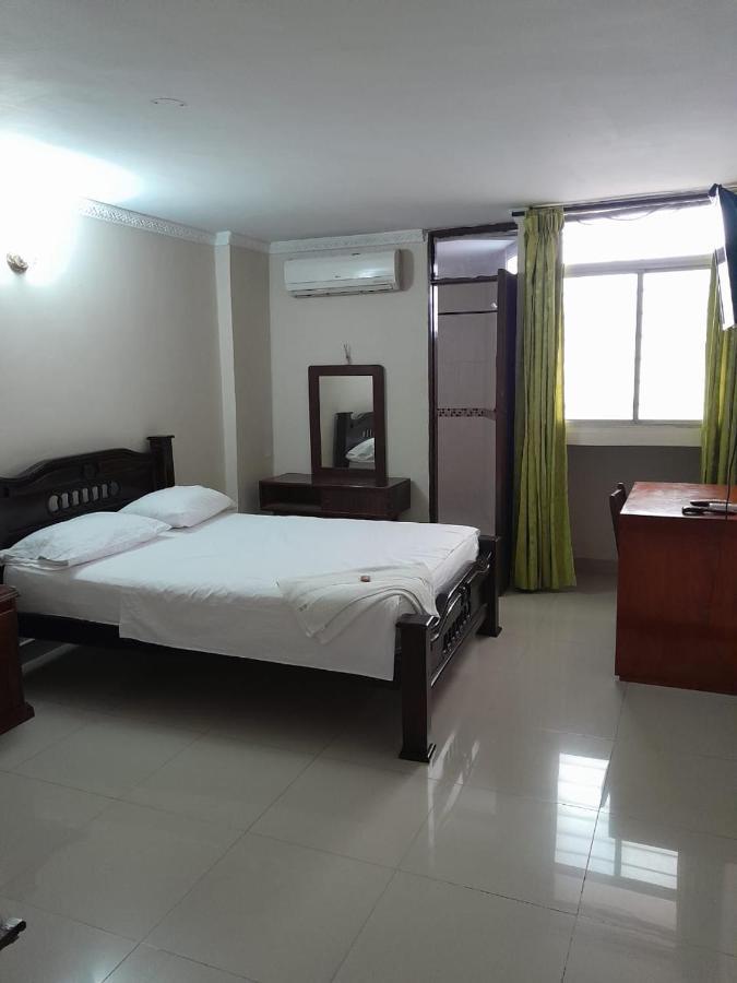 Hotel Danes Barranquilla บาร์รังกีญา ภายนอก รูปภาพ