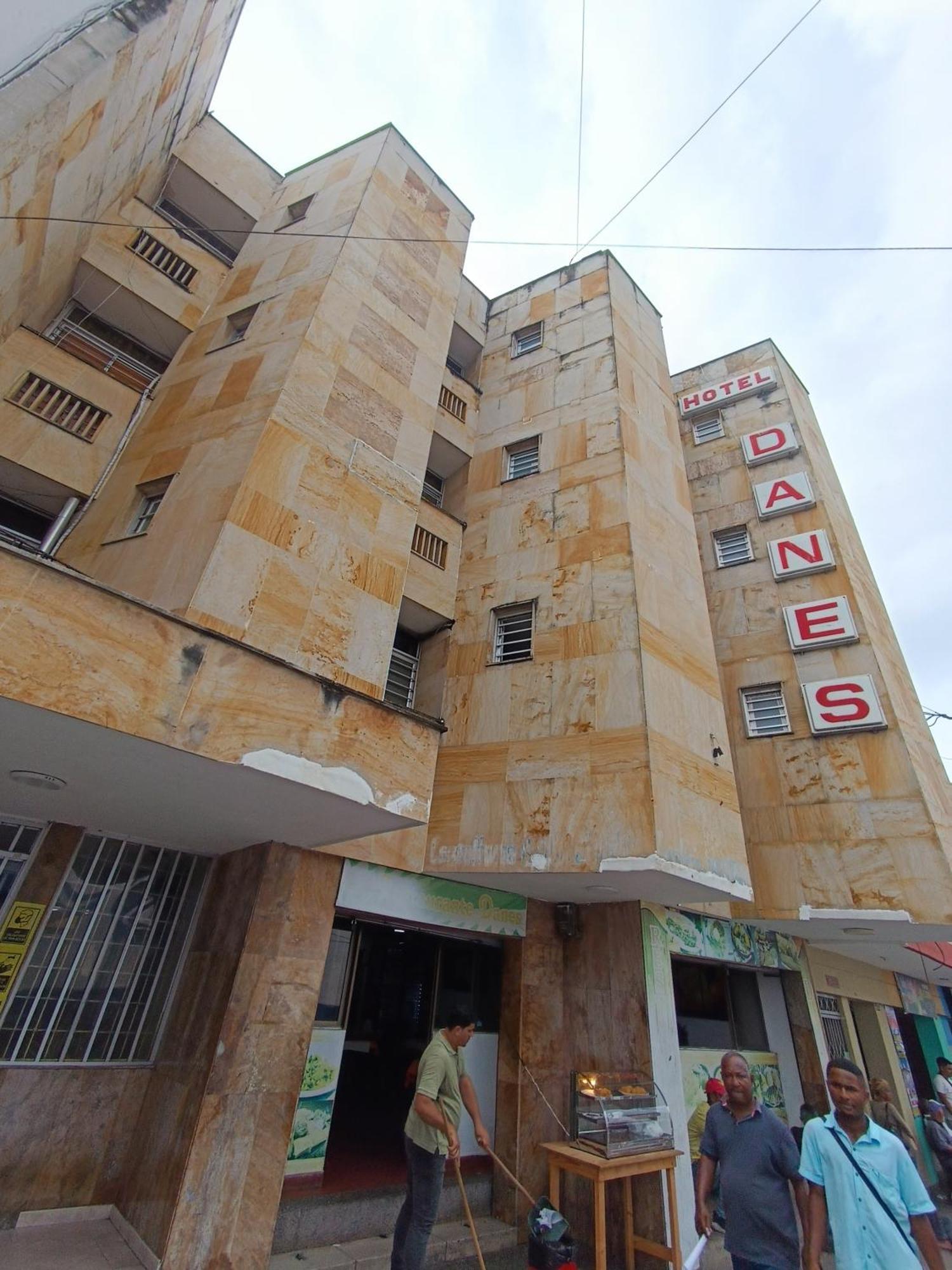 Hotel Danes Barranquilla บาร์รังกีญา ภายนอก รูปภาพ